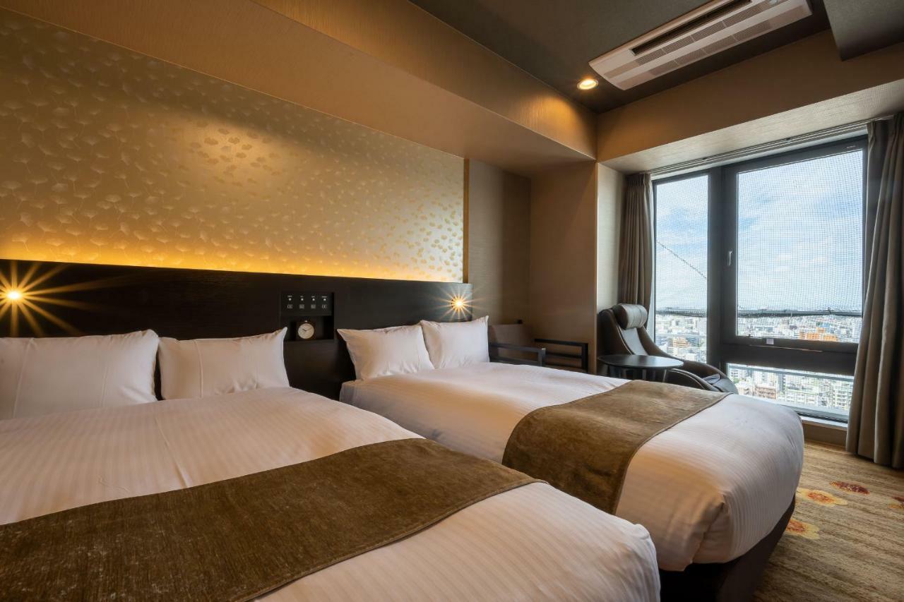Hotel Wbf Shin-Osaka Skytower Екстериор снимка