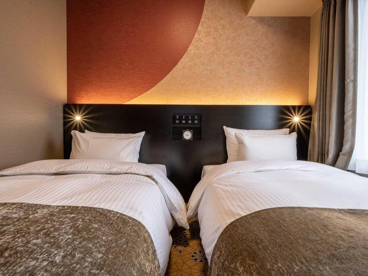 Hotel Wbf Shin-Osaka Skytower Екстериор снимка